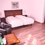Am Ratshof 3* Halle (Saale)