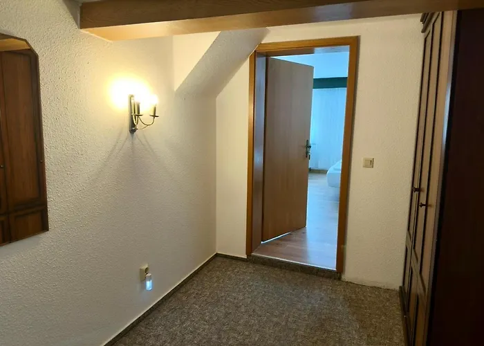 Am Ratshof 3* Halle (Saale)