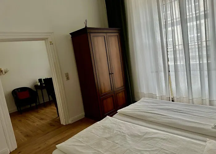 Am Ratshof 3* Halle (Saale)