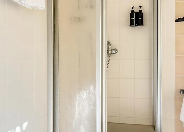 Am Ratshof 3* Halle (Saale)