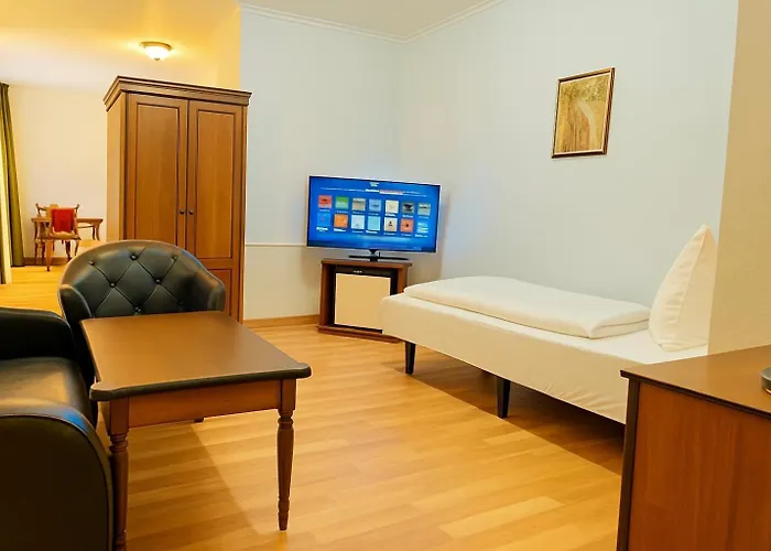 Am Ratshof 3* Halle (Saale)